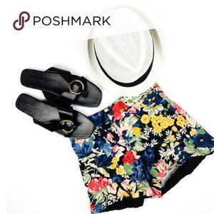 Zara TRAFALUC High-Waisted Floral shorts XS